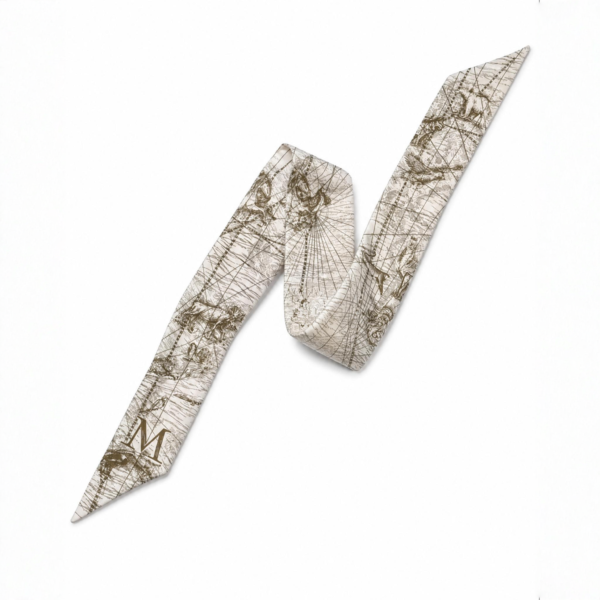 Scarf with letter M