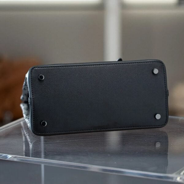 Swipes Handbag by Ghafa