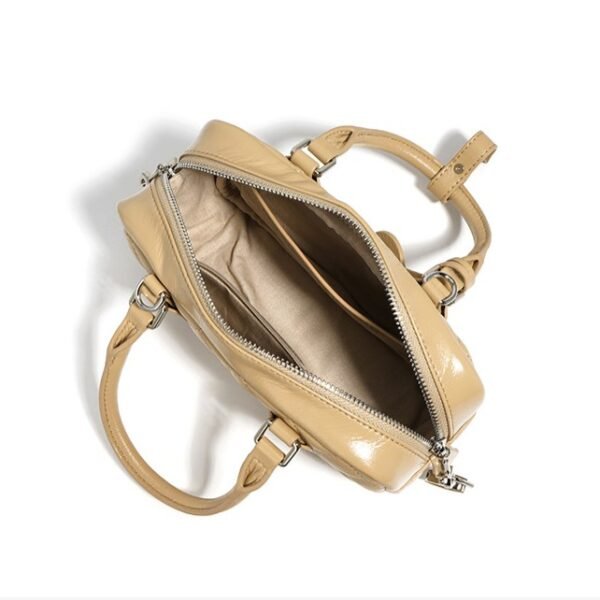 Fiorella by Ghafa, Genuine leather handbag with charm key shaped